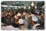 احتفاء الحضور بالحبيب علي الجفري بعد الكلمة