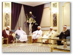 الدكتور حمدان المزروعي يتوسط السادة العلماء المشاركين في الإحتفال بالمولد النبوي الشريف